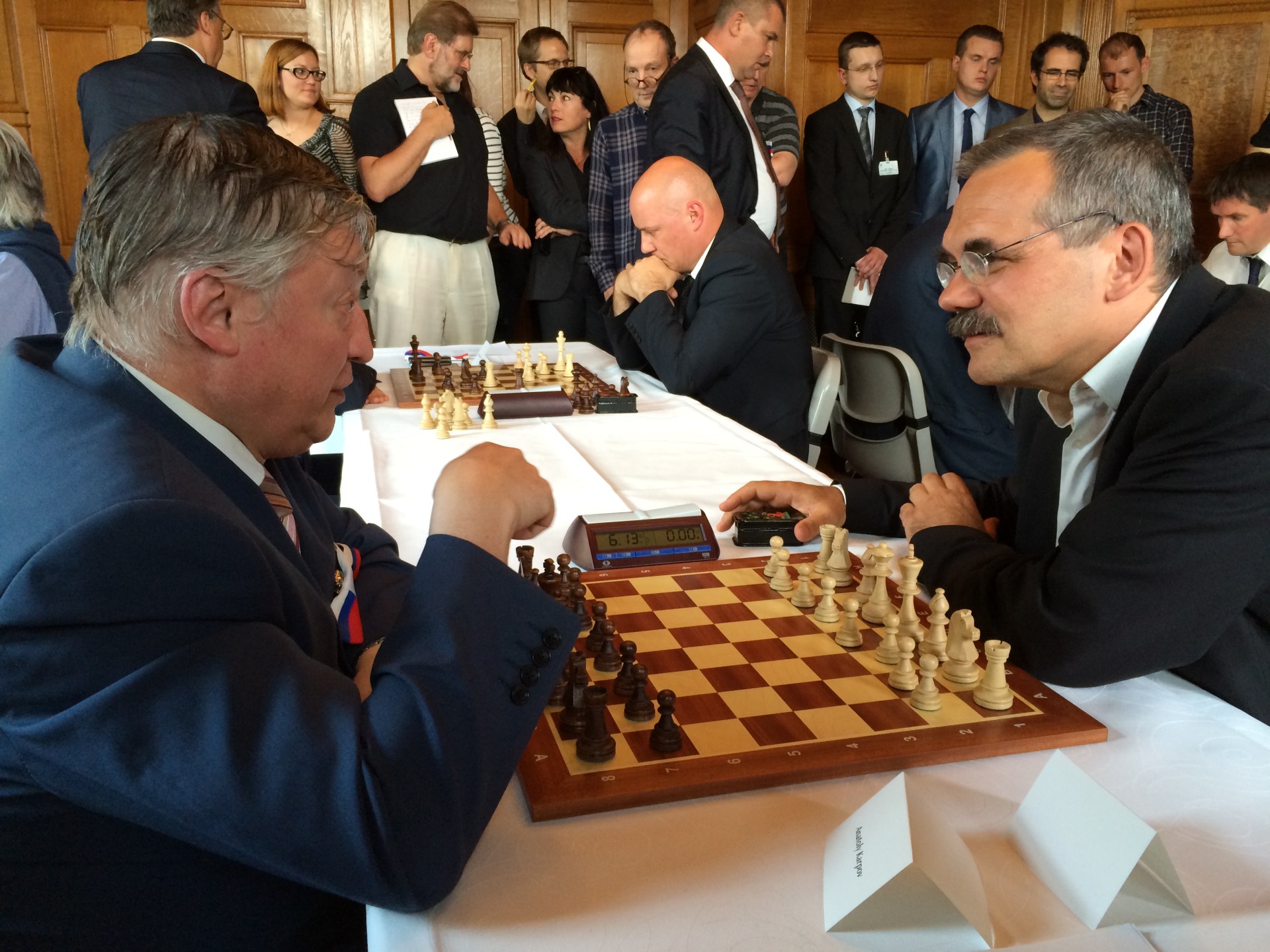 Swiss-Russian chess game prompts criticism - SWI